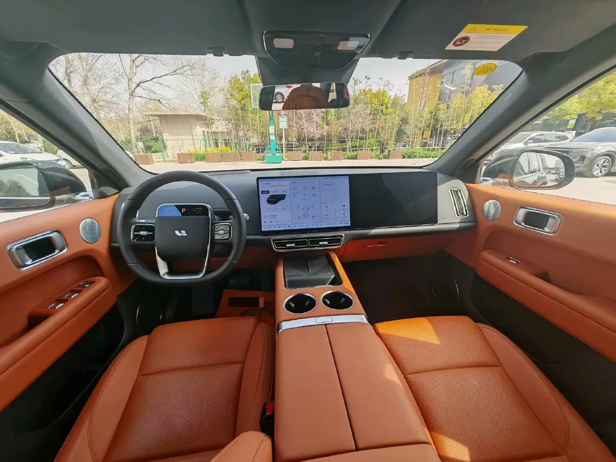 2025 Li L6 Range Extended 154HP L4 REEV,autocango,china used car exporter,china ev exporter,chinese used car exporter,chinese used ev exporter