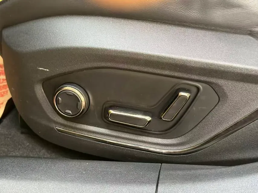 2022 LYNK&CO 03 2.0T 254HP L4 8AT,autocango,china used car exporter,china ev exporter,chinese used car exporter,chinese used ev exporter