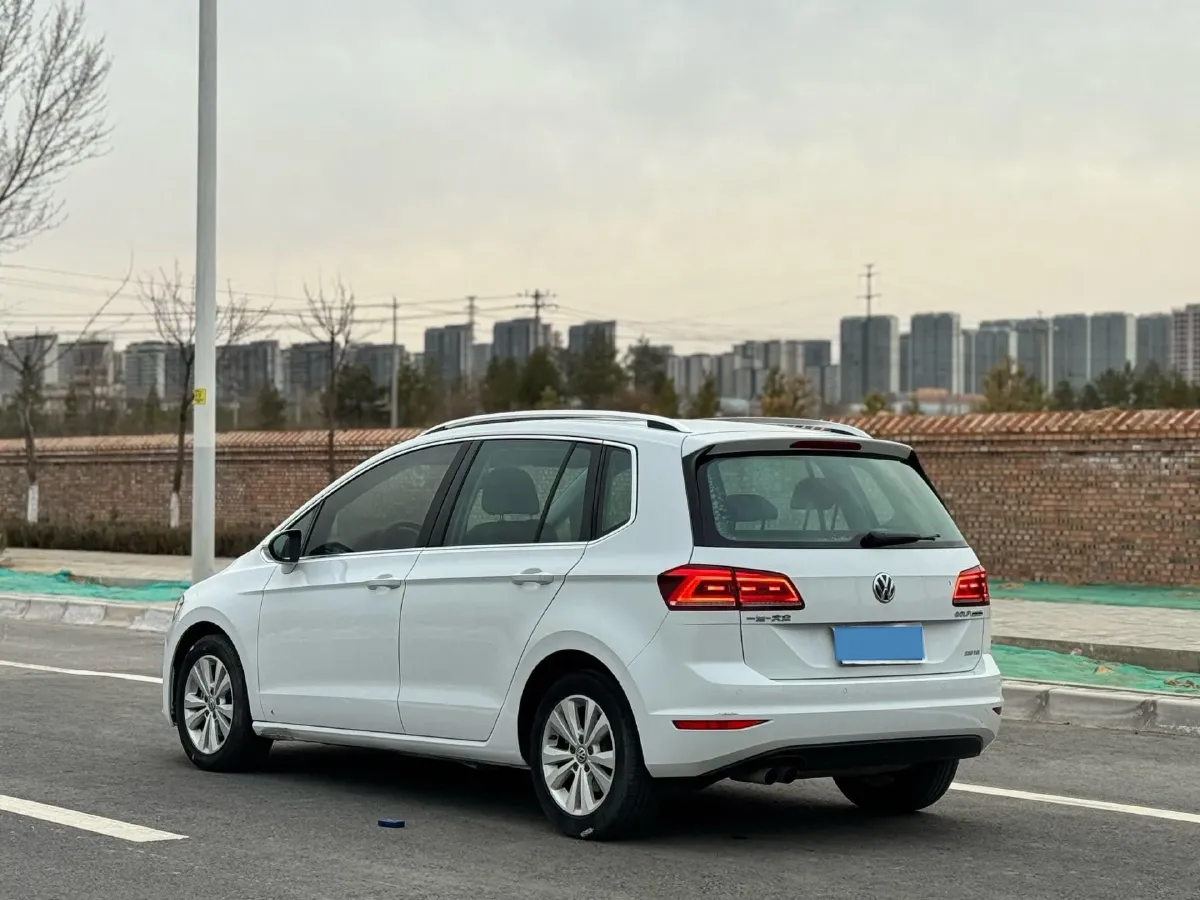 2018 Volkswagen Golf Sportsvan 1.4T 131HP L4 7DCT,autocango,china used car exporter,china ev exporter,chinese used car exporter,chinese used ev exporter