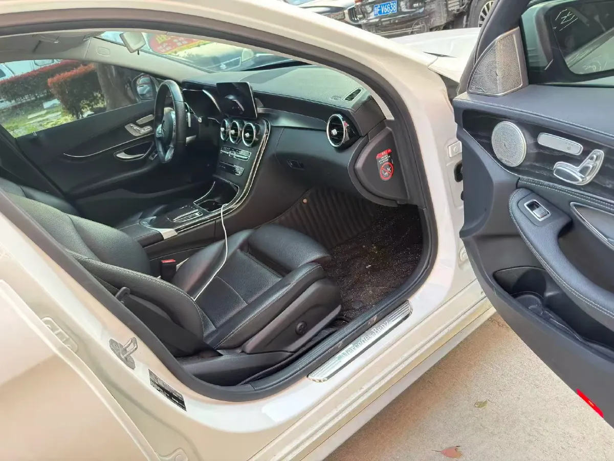 2020 Mercedes-Benz C Class 1.5T 184HP L4 9AT,autocango,china used car exporter,china ev exporter,chinese used car exporter,chinese used ev exporter