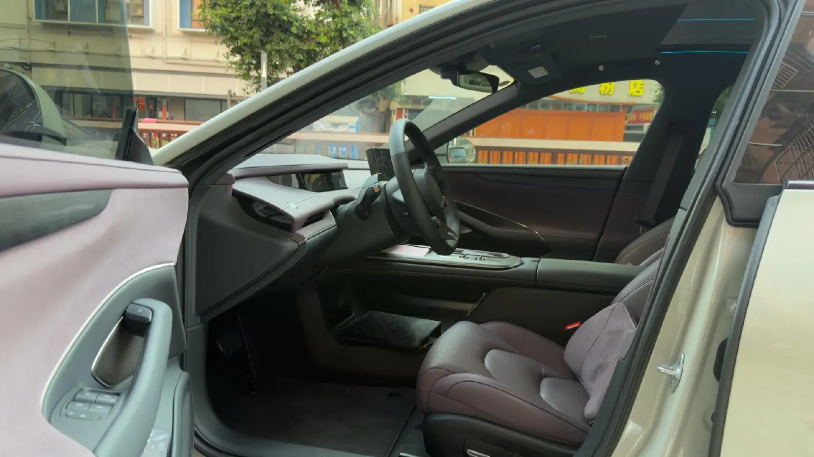 2024 MI SU7 BEV 73.6KWH,autocango,china used car exporter,china ev exporter,chinese used car exporter,chinese used ev exporter