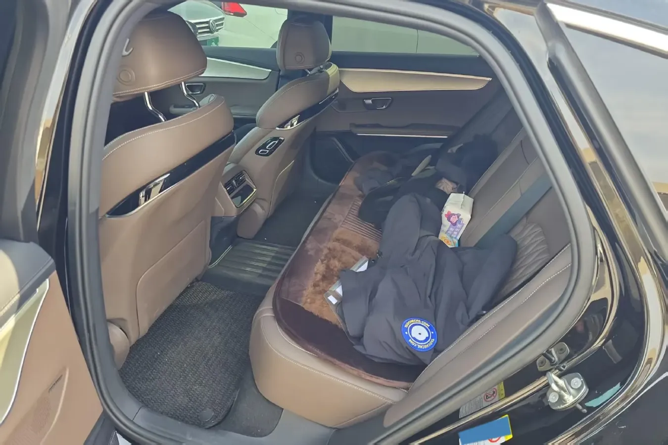 2025 BYD Han 1.5T 156HP L4 E-CVT PHEV,autocango,china used car exporter,china ev exporter,chinese used car exporter,chinese used ev exporter