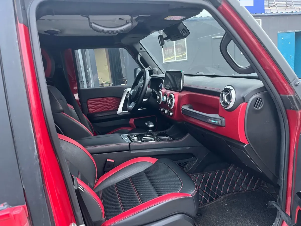 2020 Beijing BJ40 2.0T 224HP L4 8AT,autocango,china used car exporter,china ev exporter,chinese used car exporter,chinese used ev exporter