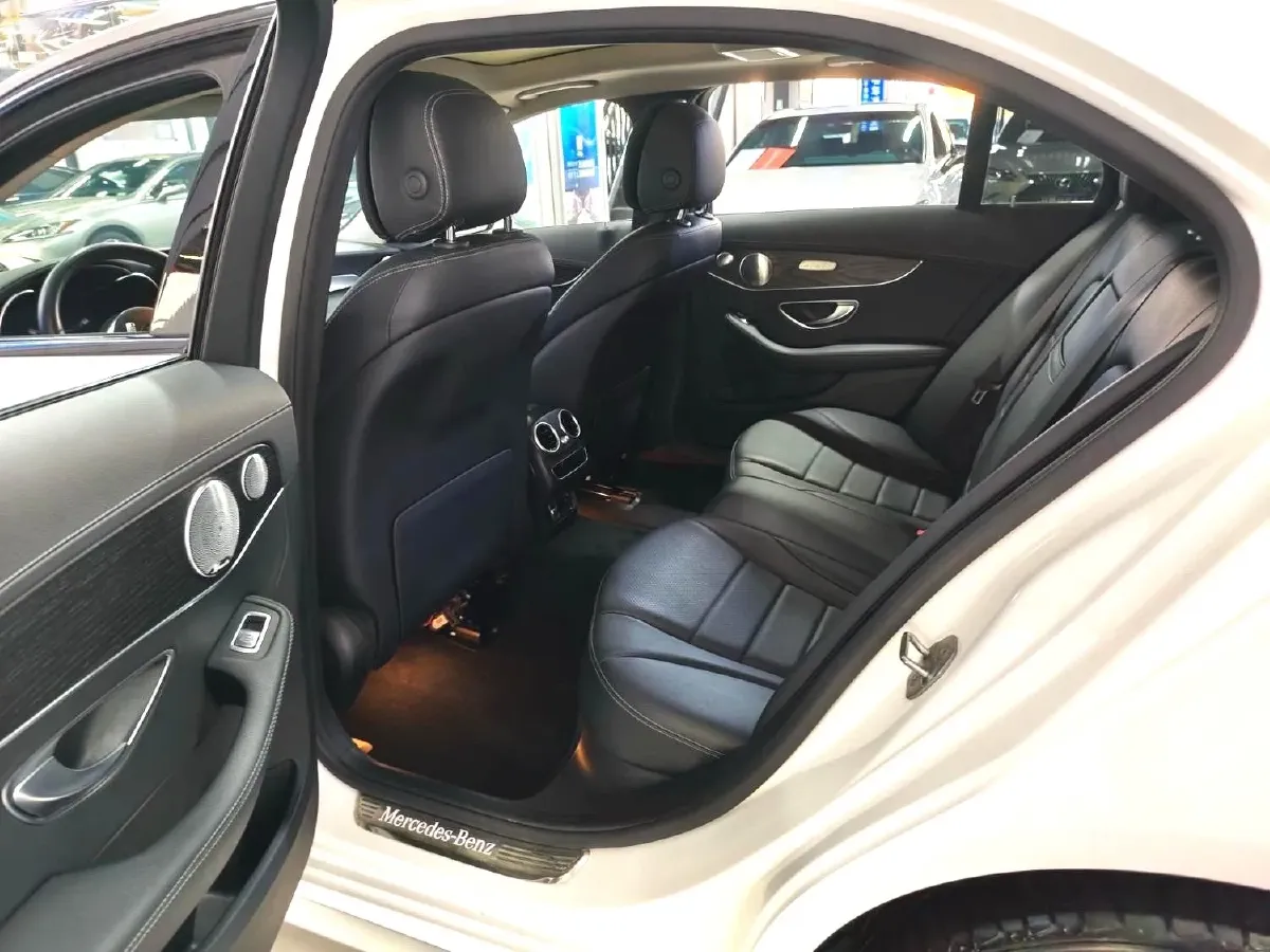 2021 Mercedes-Benz C Class 1.5T 184HP L4 9AT,autocango,china used car exporter,china ev exporter,chinese used car exporter,chinese used ev exporter
