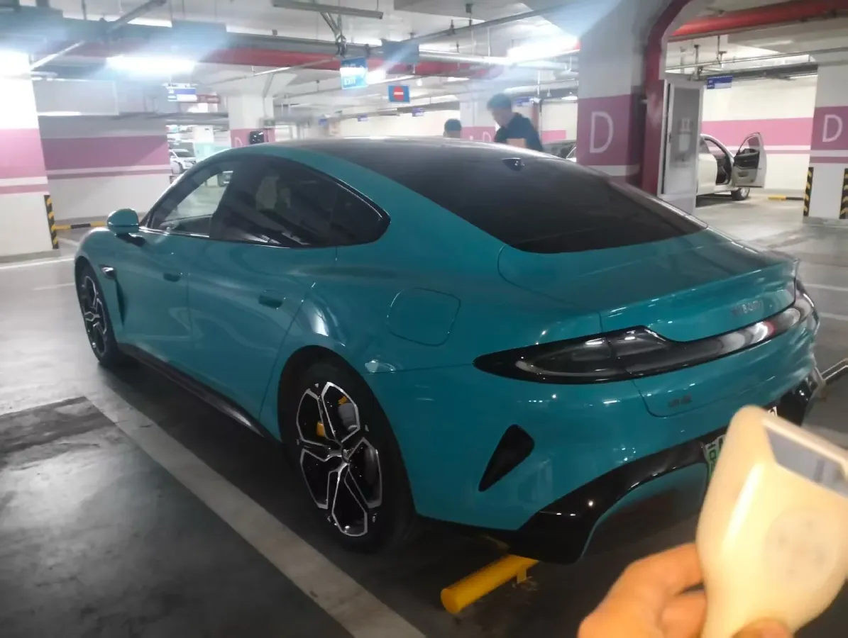 2024 MI SU7 BEV 73.6KWH,autocango,china used car exporter,china ev exporter,chinese used car exporter,chinese used ev exporter