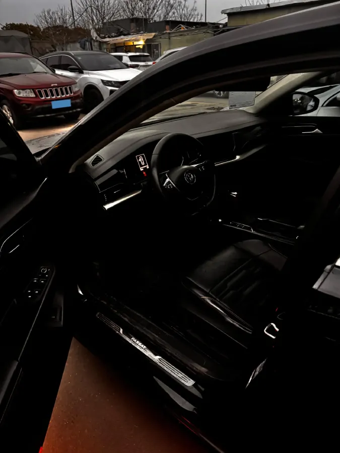 2019 Skoda Kodiak 2.0T 186HP L4 7DCT,autocango,china used car exporter,china ev exporter,chinese used car exporter,chinese used ev exporter