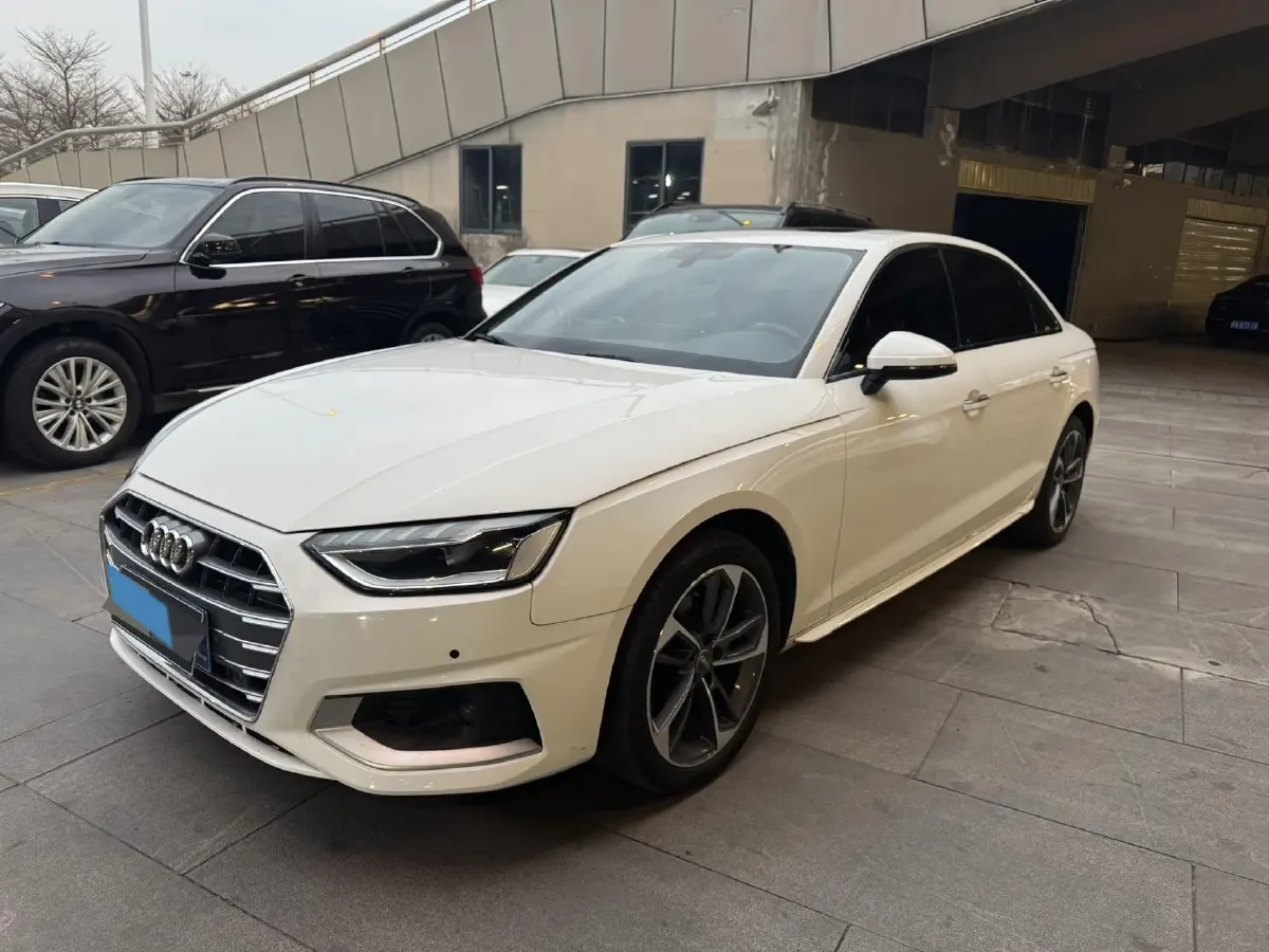 2020 Audi A4L 2.0T 190HP L4 7DCT,autocango,china used car exporter,china ev exporter,chinese used car exporter,chinese used ev exporter