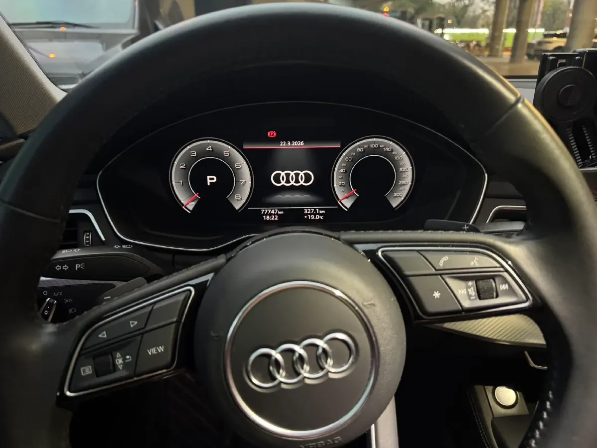 2020 Audi A4L 2.0T 190HP L4 7DCT,autocango,china used car exporter,china ev exporter,chinese used car exporter,chinese used ev exporter