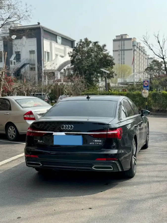 2019 Audi A6L 2.0T 190HP L4 7DCT,autocango,china used car exporter,china ev exporter,chinese used car exporter,chinese used ev exporter