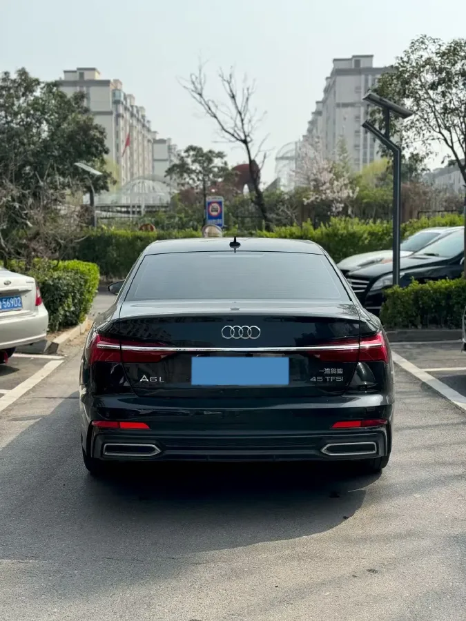 2019 Audi A6L 2.0T 190HP L4 7DCT,autocango,china used car exporter,china ev exporter,chinese used car exporter,chinese used ev exporter