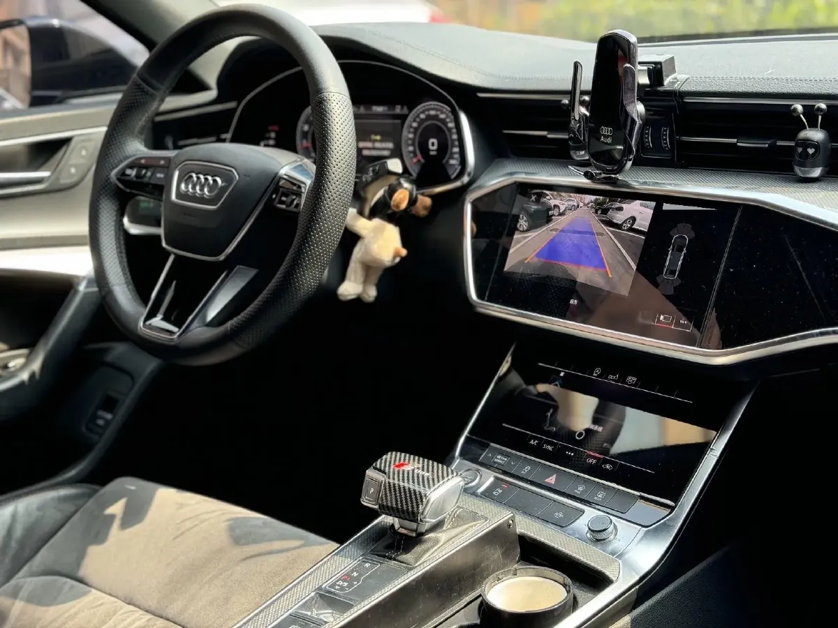 2019 Audi A6L 2.0T 190HP L4 7DCT,autocango,china used car exporter,china ev exporter,chinese used car exporter,chinese used ev exporter