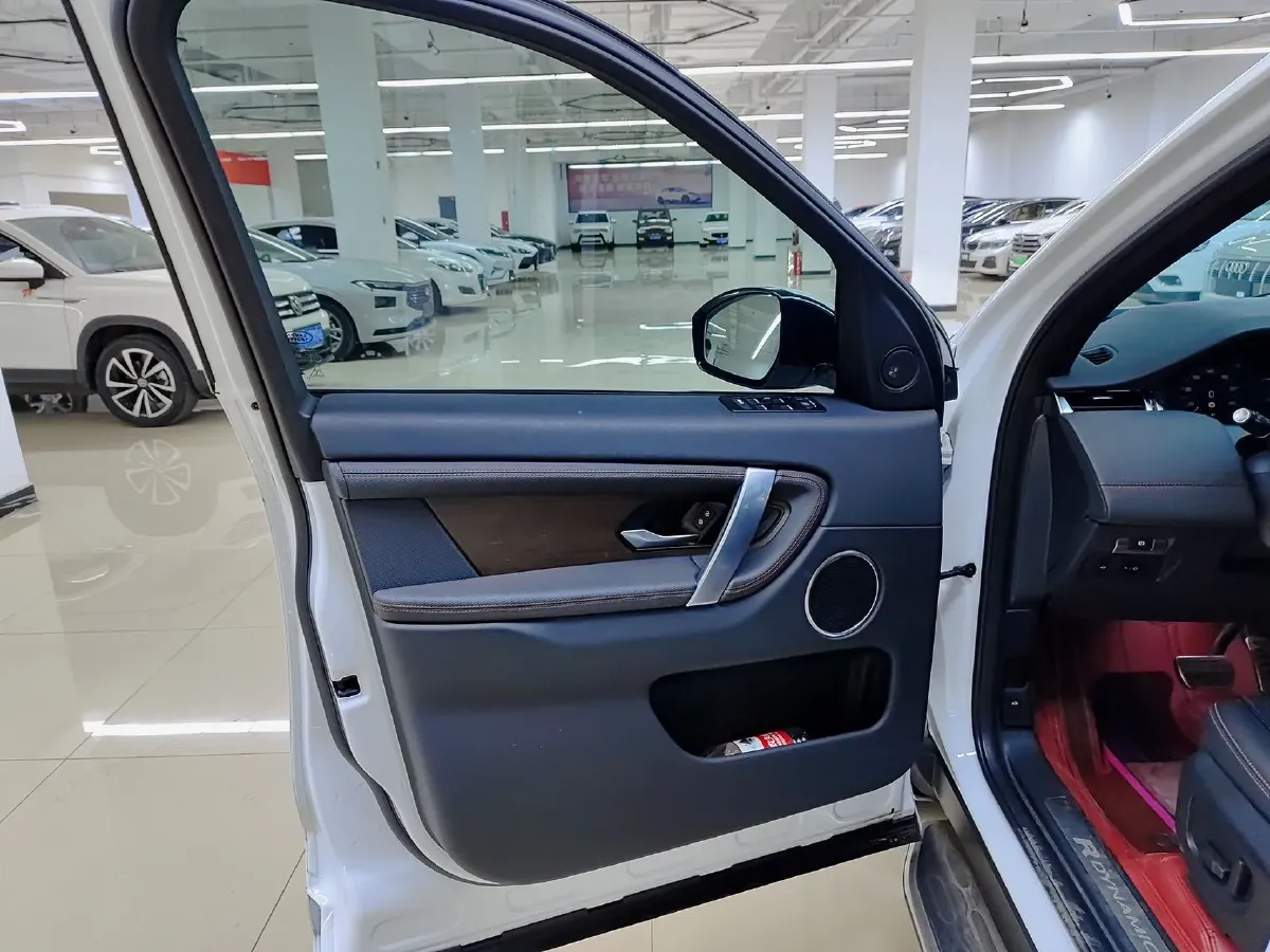 2022 Land Rover Discovery Sport 2.0T 249HP L4 9AT,autocango,china used car exporter,china ev exporter,chinese used car exporter,chinese used ev exporter