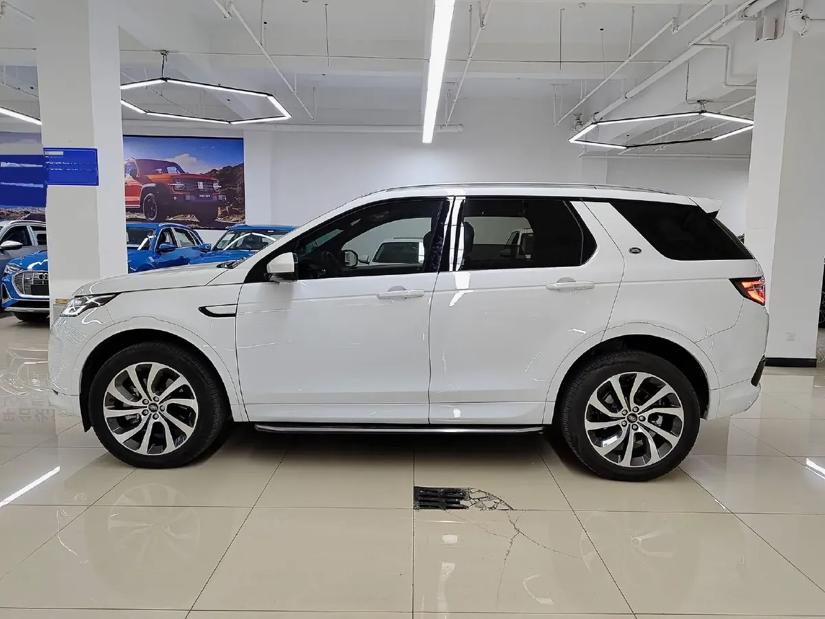 2022 Land Rover Discovery Sport 2.0T 249HP L4 9AT,autocango,china used car exporter,china ev exporter,chinese used car exporter,chinese used ev exporter