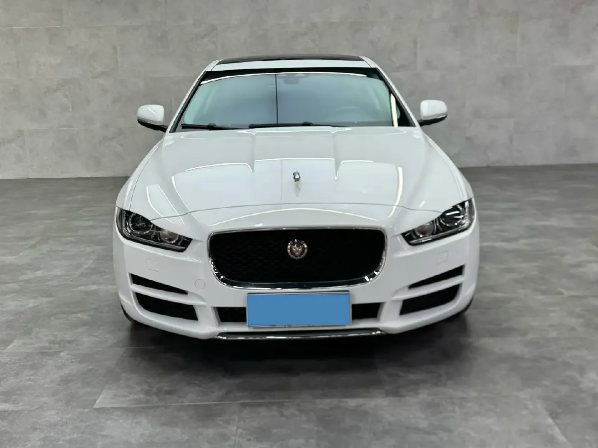 2018 Jaguar XEL 2.0T 200HP L4 8AT,autocango,china used car exporter,china ev exporter,chinese used car exporter,chinese used ev exporter