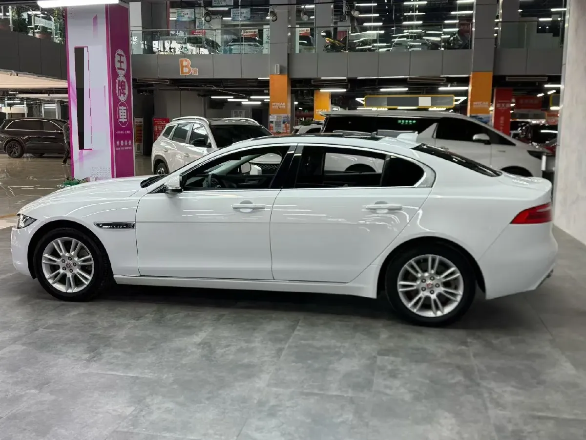 2018 Jaguar XEL 2.0T 200HP L4 8AT,autocango,china used car exporter,china ev exporter,chinese used car exporter,chinese used ev exporter