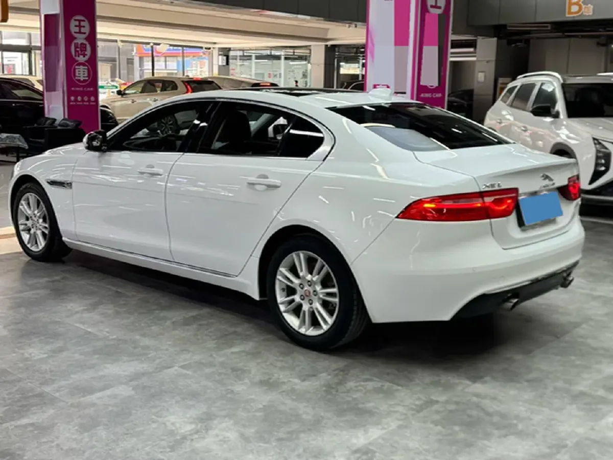 2018 Jaguar XEL 2.0T 200HP L4 8AT,autocango,china used car exporter,china ev exporter,chinese used car exporter,chinese used ev exporter