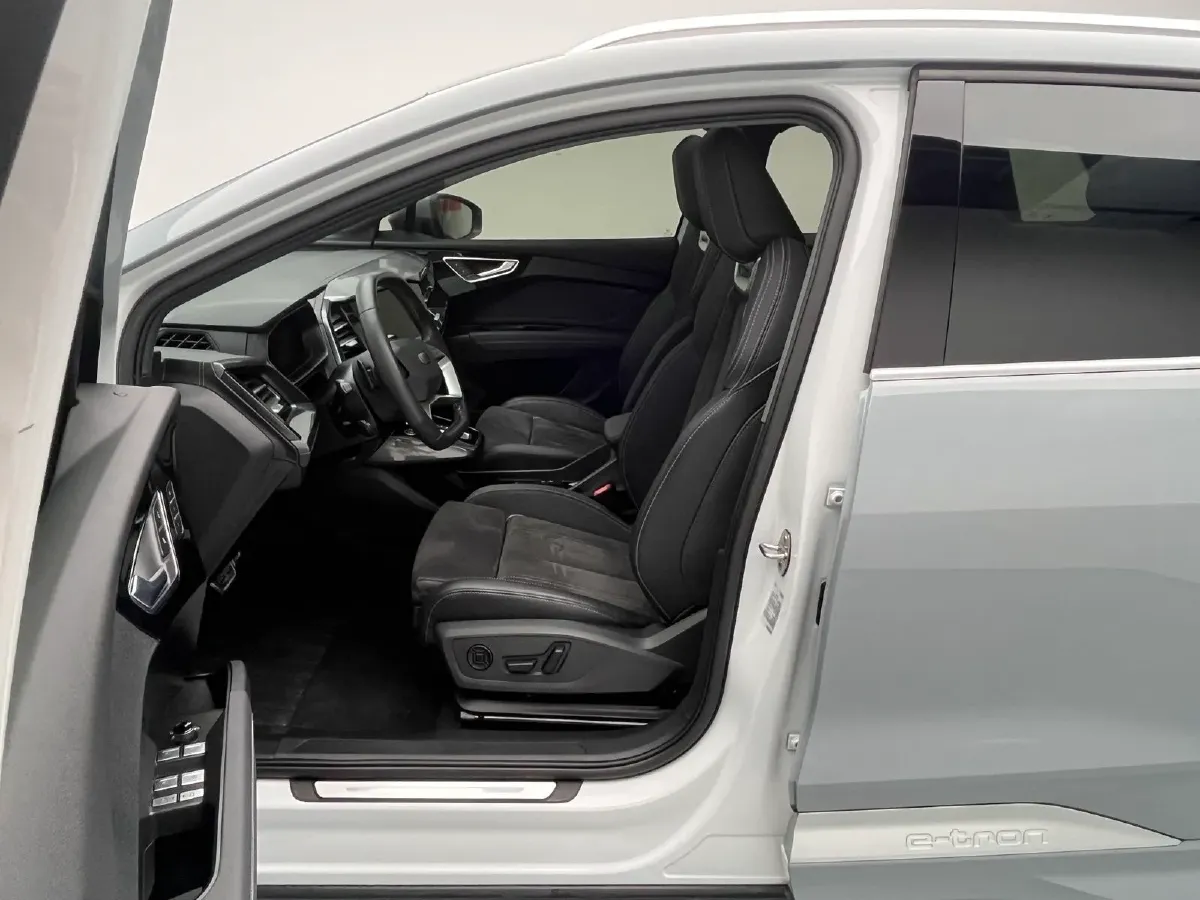 2022 Audi Q4 e-tron BEV 84.8KWH,autocango,china used car exporter,china ev exporter,chinese used car exporter,chinese used ev exporter