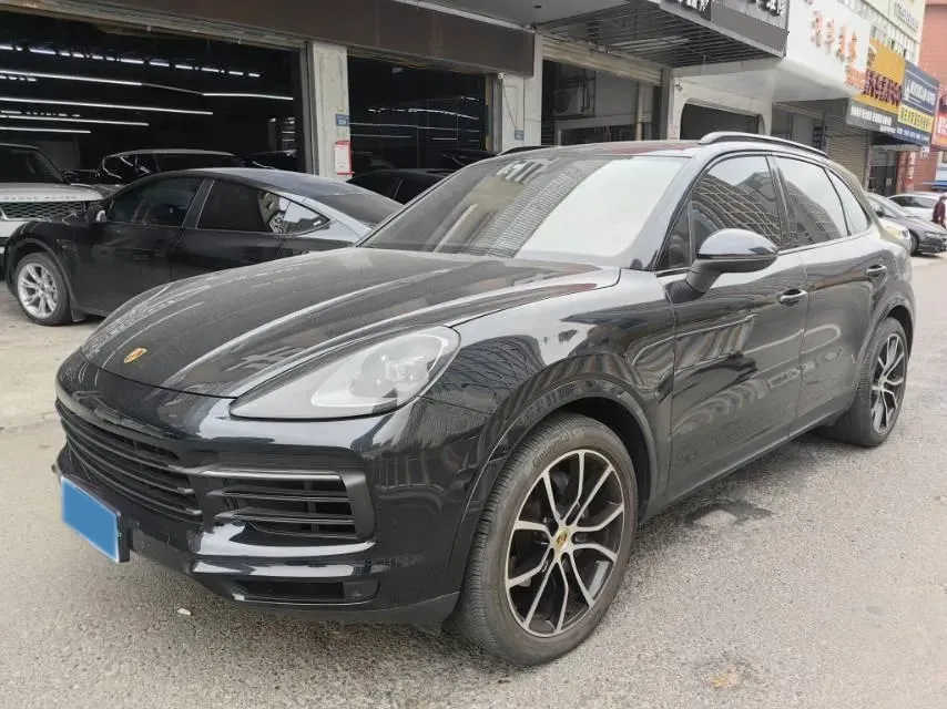 2022 Porsche Cayenne 3.0T 340HP V6 8AT,autocango,china used car exporter,china ev exporter,chinese used car exporter,chinese used ev exporter