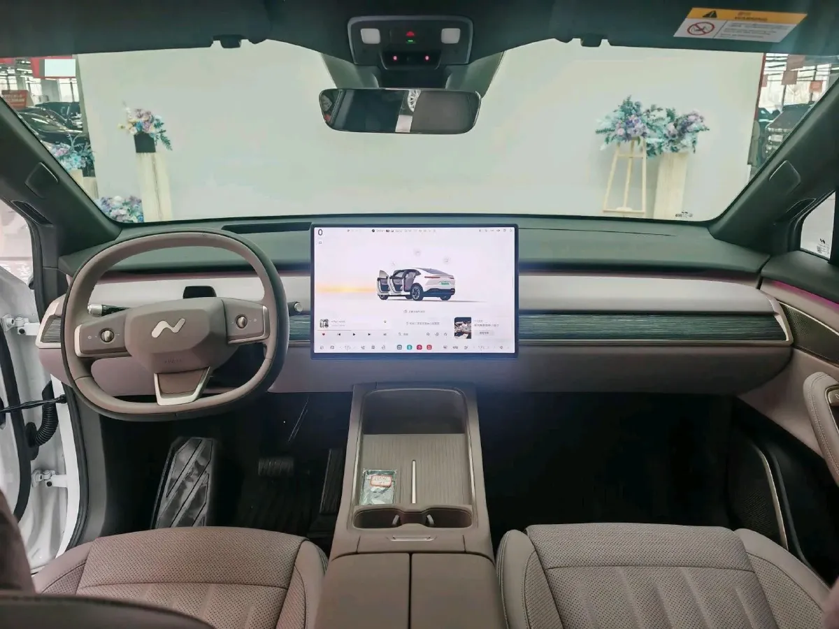 2024 ONVO L60 BEV 60KWH,autocango,china used car exporter,china ev exporter,chinese used car exporter,chinese used ev exporter