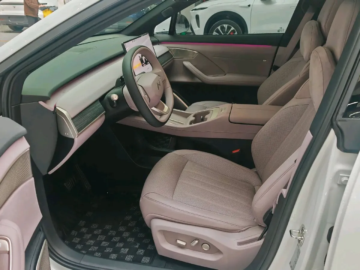 2024 ONVO L60 BEV 60KWH,autocango,china used car exporter,china ev exporter,chinese used car exporter,chinese used ev exporter