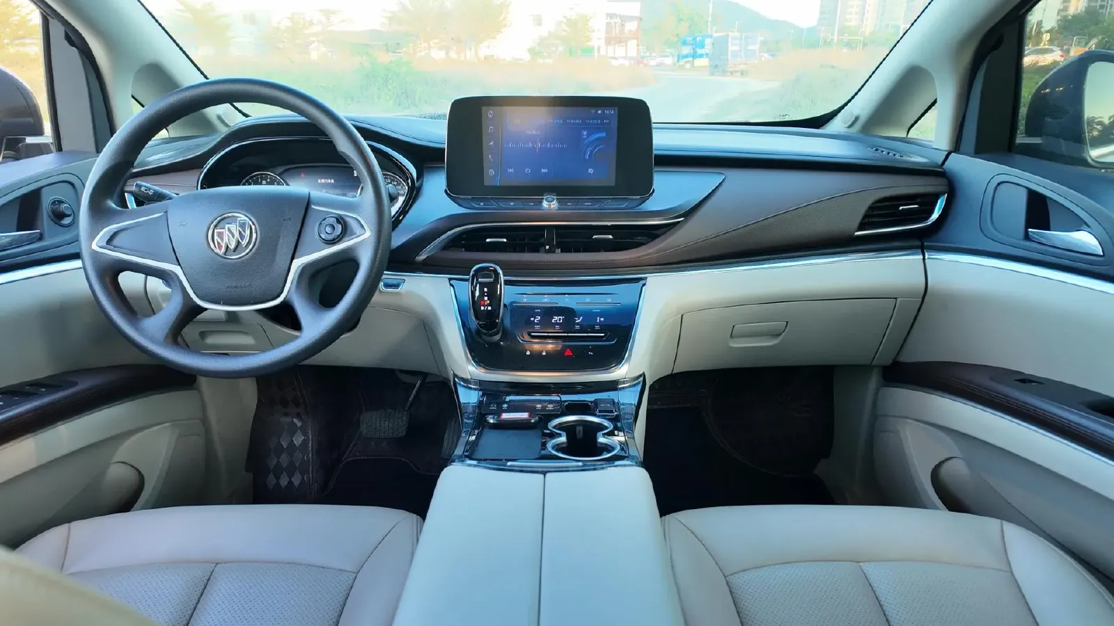 2021 Buick GL8 2.0T 237HP L4 9AT,autocango,china used car exporter,china ev exporter,chinese used car exporter,chinese used ev exporter