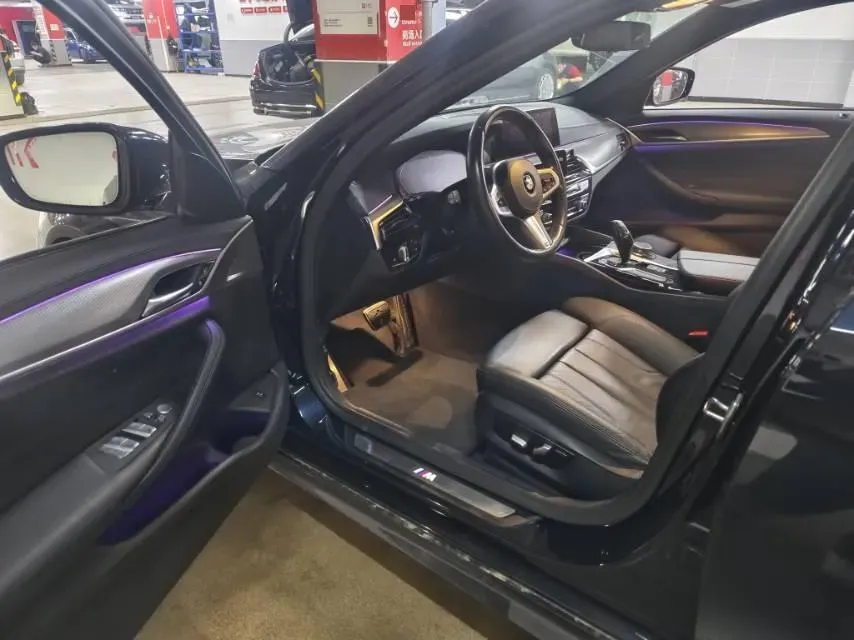 2020 BMW 5 Series 2.0T 184HP L4 8AT,autocango,china used car exporter,china ev exporter,chinese used car exporter,chinese used ev exporter