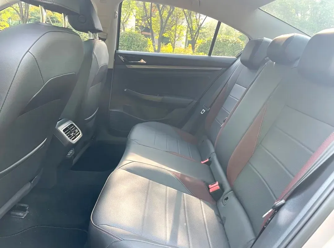 2021 Volkswagen Bora 1.5L 113HP L4 6AT,autocango,china used car exporter,china ev exporter,chinese used car exporter,chinese used ev exporter