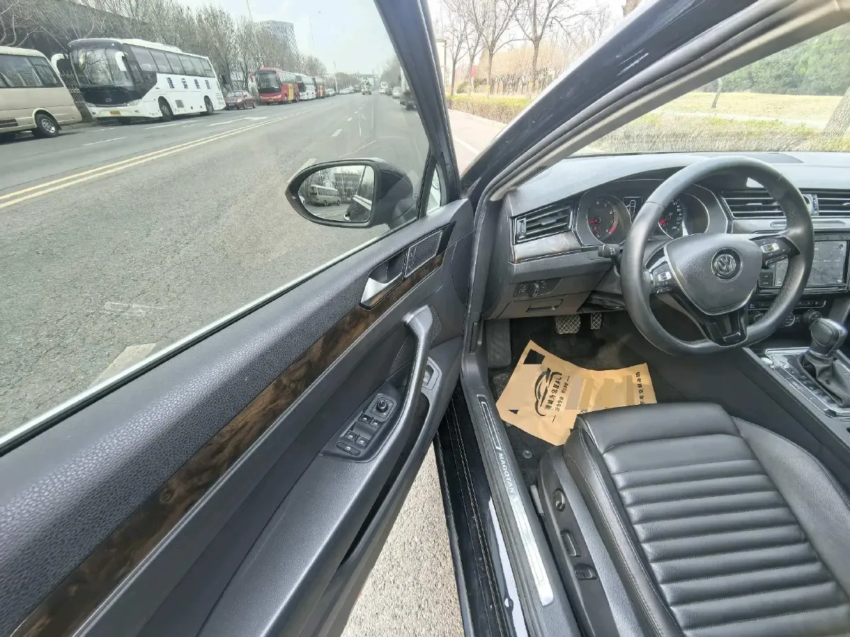 2019 Volkswagen Tayron 2.0T 186HP L4 7DCT,autocango,china used car exporter,china ev exporter,chinese used car exporter,chinese used ev exporter