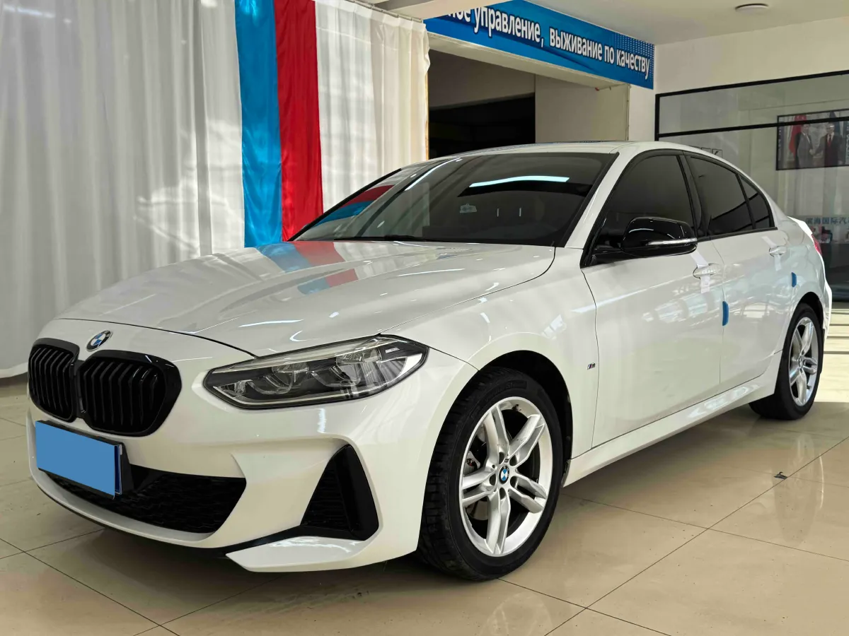 2021 BMW 1 Series 1.5T 140HP L3 7DCT,autocango,china used car exporter,china ev exporter,chinese used car exporter,chinese used ev exporter