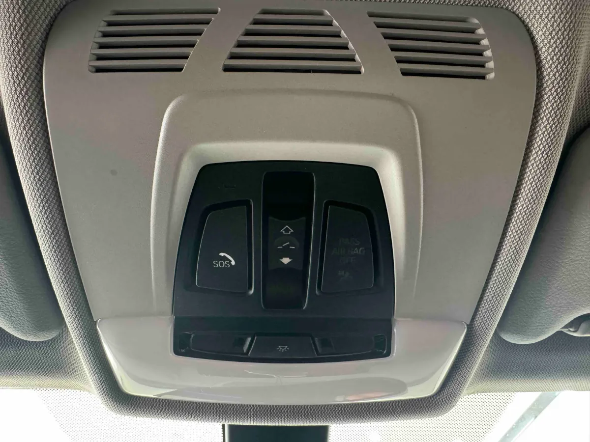 2021 BMW 1 Series 1.5T 140HP L3 7DCT,autocango,china used car exporter,china ev exporter,chinese used car exporter,chinese used ev exporter