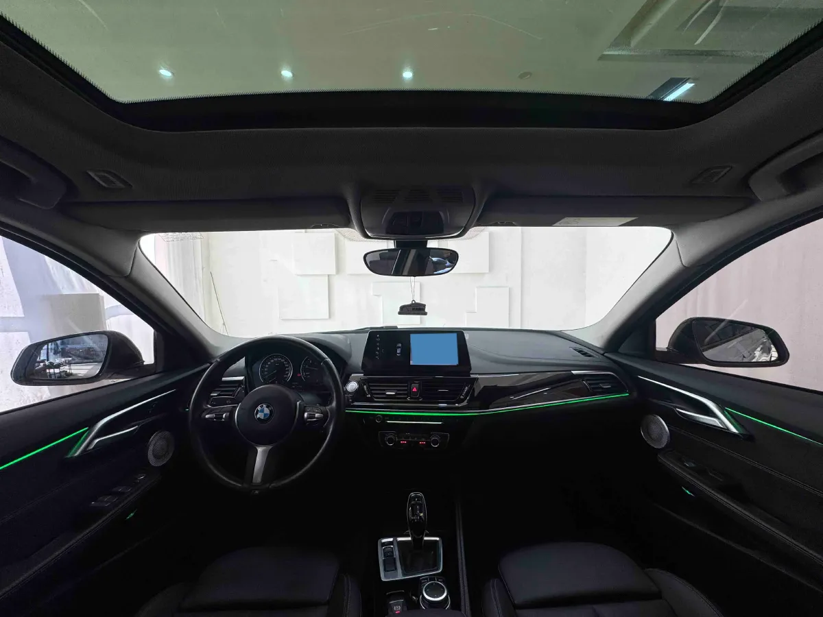 2021 BMW 1 Series 1.5T 140HP L3 7DCT,autocango,china used car exporter,china ev exporter,chinese used car exporter,chinese used ev exporter