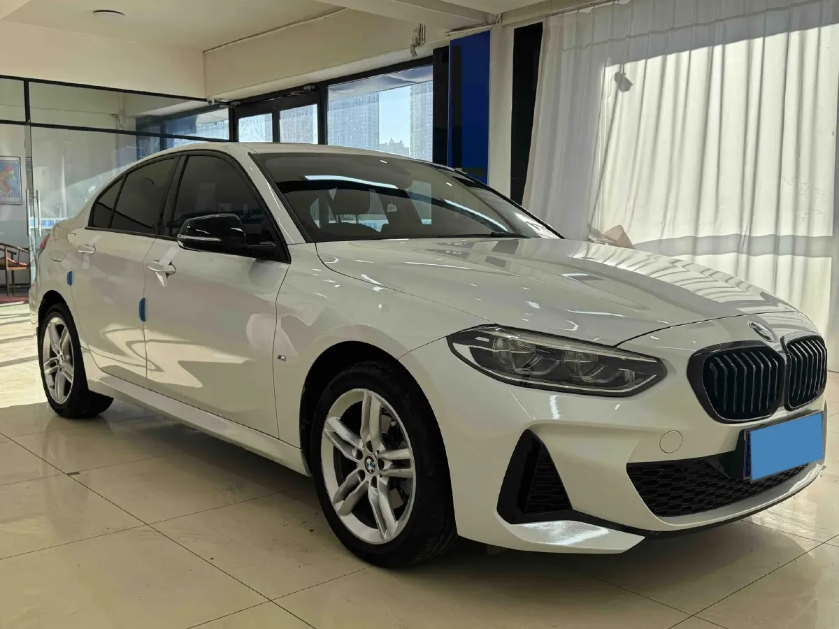 2021 BMW 1 Series 1.5T 140HP L3 7DCT,autocango,china used car exporter,china ev exporter,chinese used car exporter,chinese used ev exporter