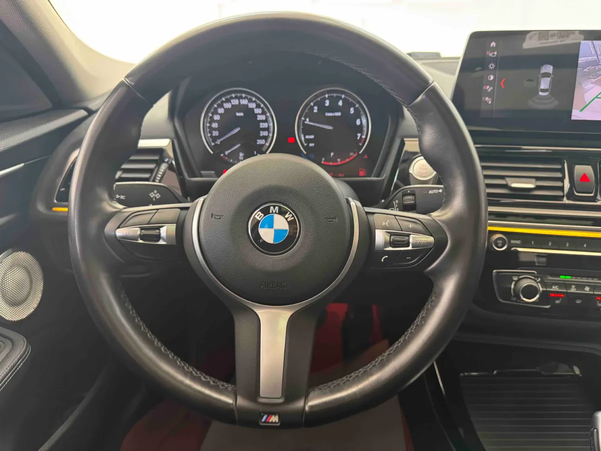 2021 BMW 1 Series 1.5T 140HP L3 7DCT,autocango,china used car exporter,china ev exporter,chinese used car exporter,chinese used ev exporter