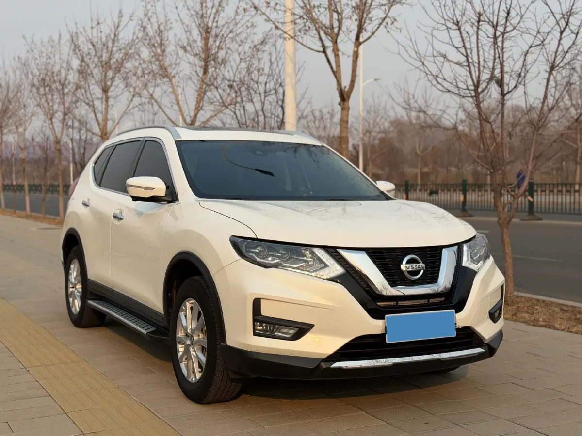 2023 Nissan X-Trail 2.0L 151HP L4 CVT,autocango,china used car exporter,china ev exporter,chinese used car exporter,chinese used ev exporter