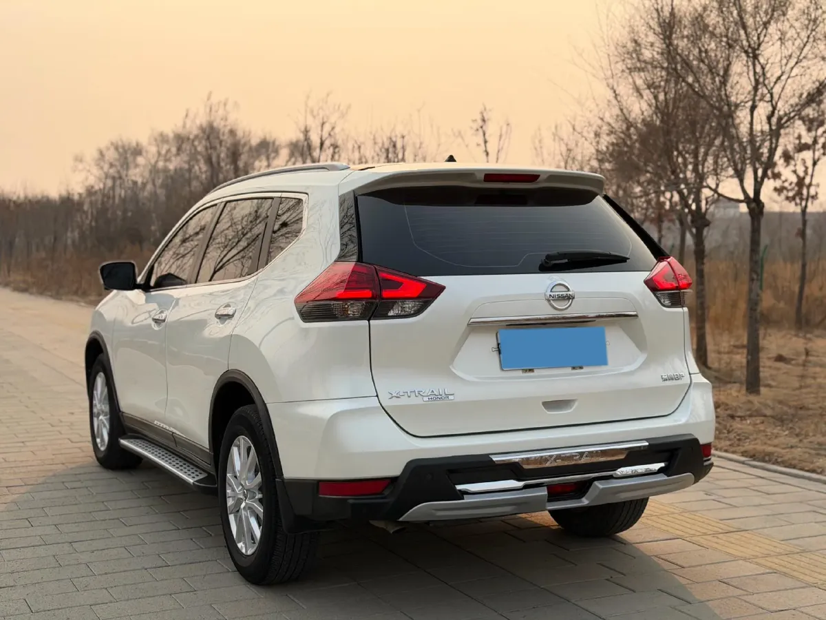 2023 Nissan X-Trail 2.0L 151HP L4 CVT,autocango,china used car exporter,china ev exporter,chinese used car exporter,chinese used ev exporter