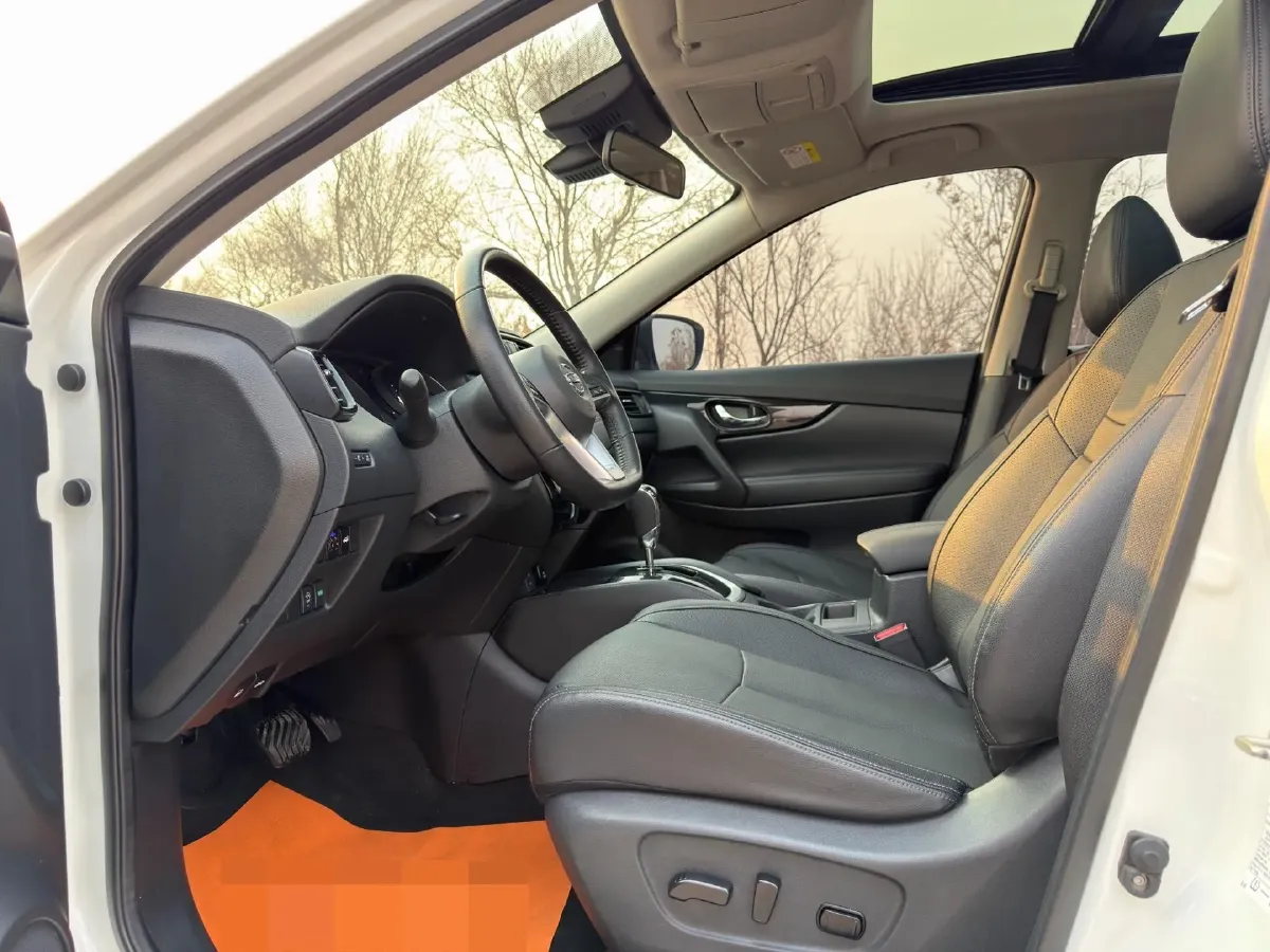 2023 Nissan X-Trail 2.0L 151HP L4 CVT,autocango,china used car exporter,china ev exporter,chinese used car exporter,chinese used ev exporter