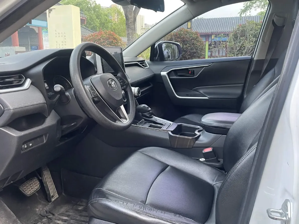 2021 Toyota RAV4 2.0L 171HP L4 CVT,autocango,china used car exporter,china ev exporter,chinese used car exporter,chinese used ev exporter