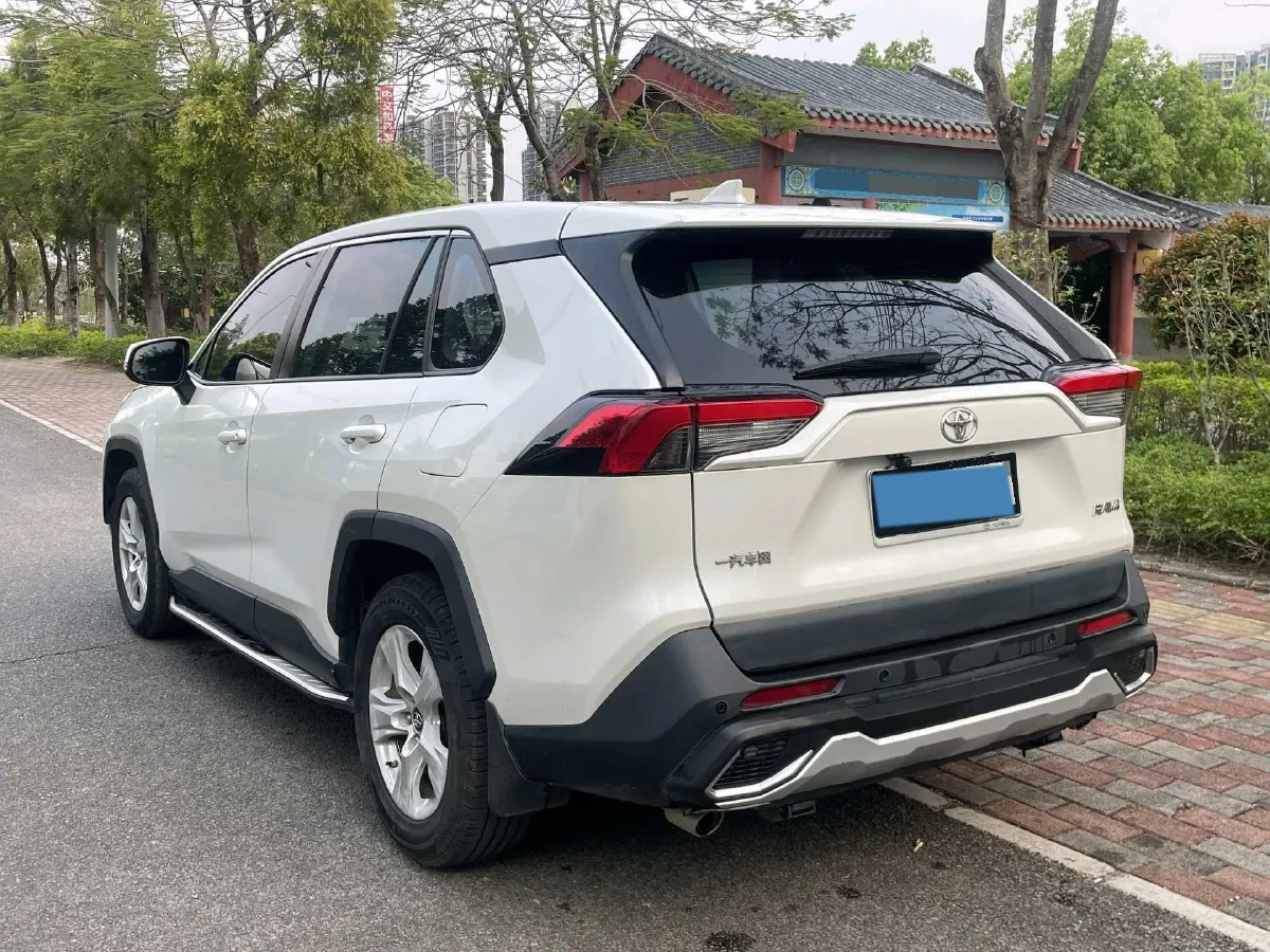 2021 Toyota RAV4 2.0L 171HP L4 CVT,autocango,china used car exporter,china ev exporter,chinese used car exporter,chinese used ev exporter