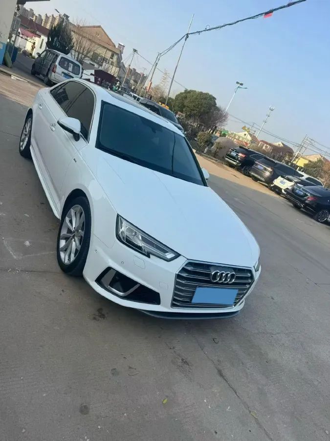 2019 Audi A4L 2.0T 190HP L4 7DCT,autocango,china used car exporter,china ev exporter,chinese used car exporter,chinese used ev exporter