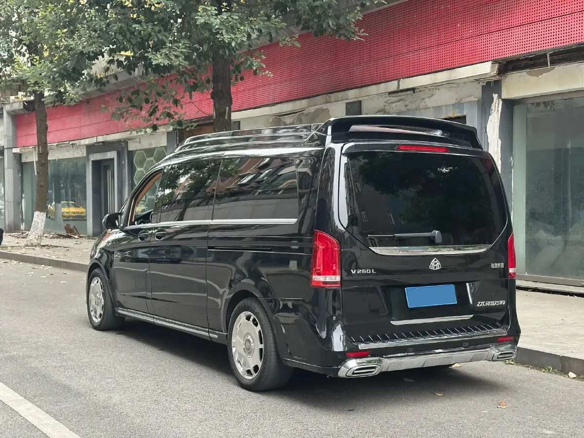 2021 Mercedes-Benz V Class 2.0T 211HP L4 9AT,autocango,china used car exporter,china ev exporter,chinese used car exporter,chinese used ev exporter