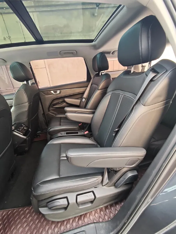 2022 WuLing KaiJie 1.5T 177HP L4 CVT,autocango,china used car exporter,china ev exporter,chinese used car exporter,chinese used ev exporter