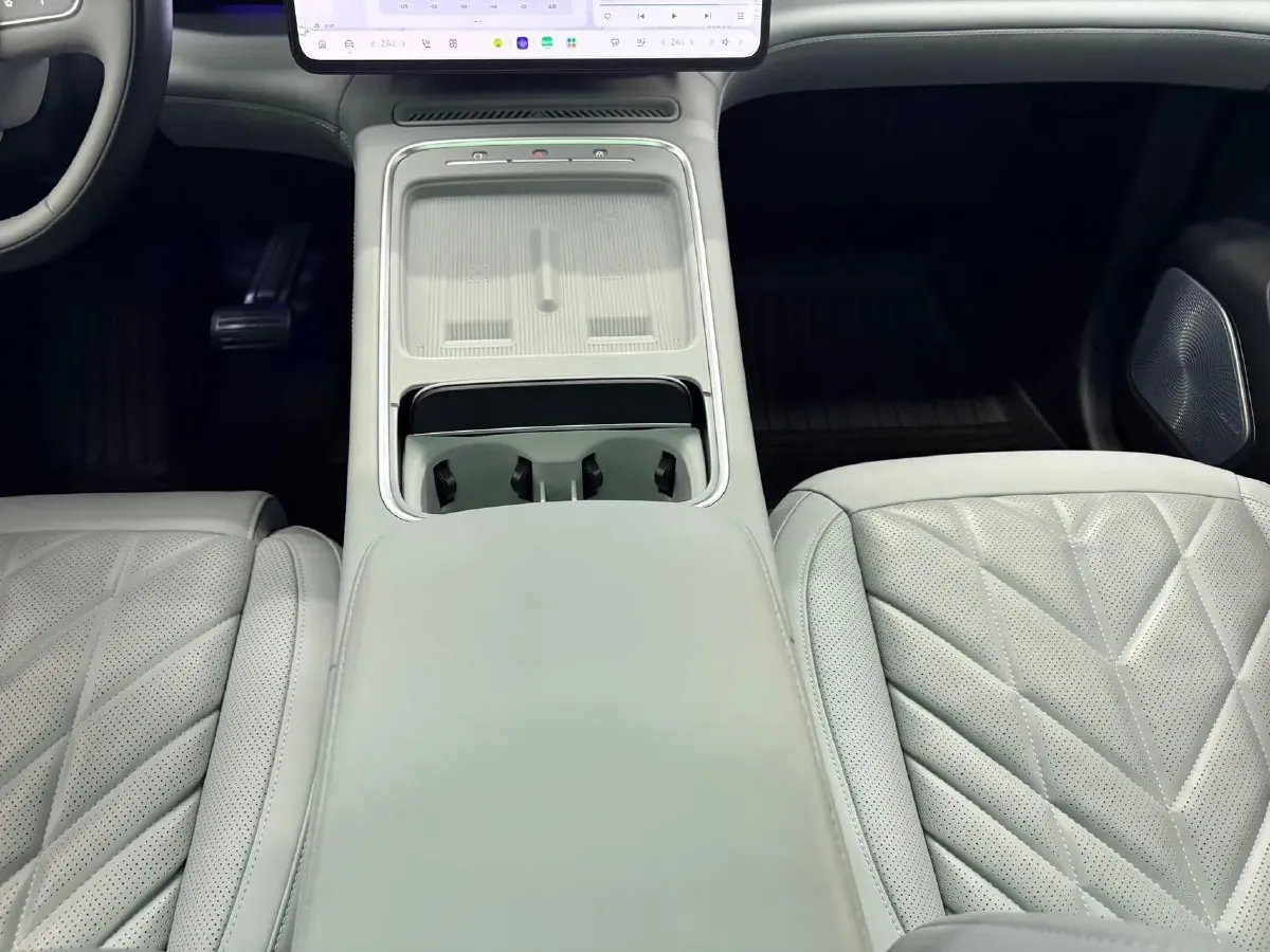 2025 NIO ES6 BEV,autocango,china used car exporter,china ev exporter,chinese used car exporter,chinese used ev exporter