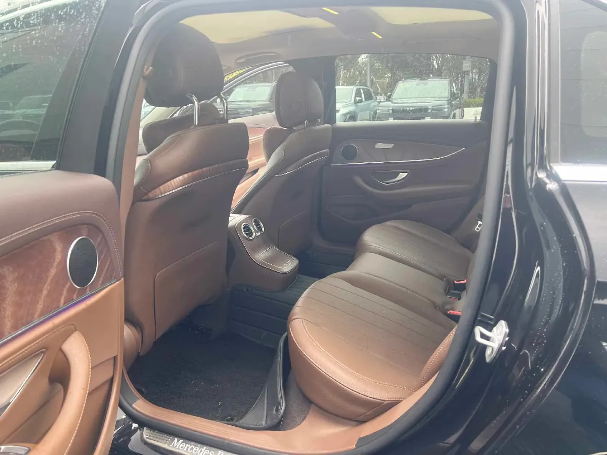 2023 Mercedes-Benz E Class 2.0T 258HP L4 9AT,autocango,china used car exporter,china ev exporter,chinese used car exporter,chinese used ev exporter