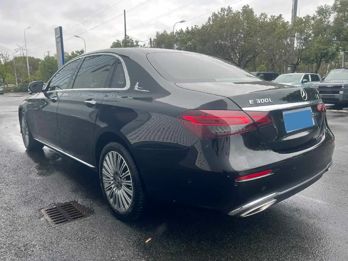 2023 Mercedes-Benz E Class 2.0T 258HP L4 9AT,autocango,china used car exporter,china ev exporter,chinese used car exporter,chinese used ev exporter