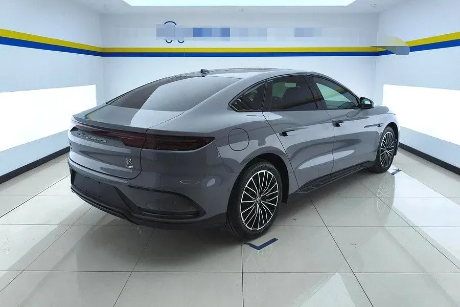 2025 BYD Han 1.5T 156HP L4 E-CVT PHEV,autocango,china used car exporter,china ev exporter,chinese used car exporter,chinese used ev exporter