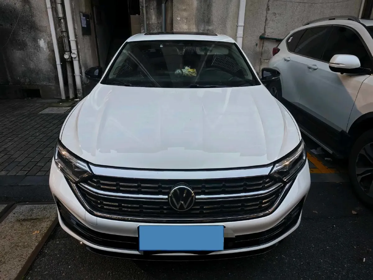 2023 Volkswagen Sagitar 1.5T 160HP L4 7DCT,autocango,china used car exporter,china ev exporter,chinese used car exporter,chinese used ev exporter