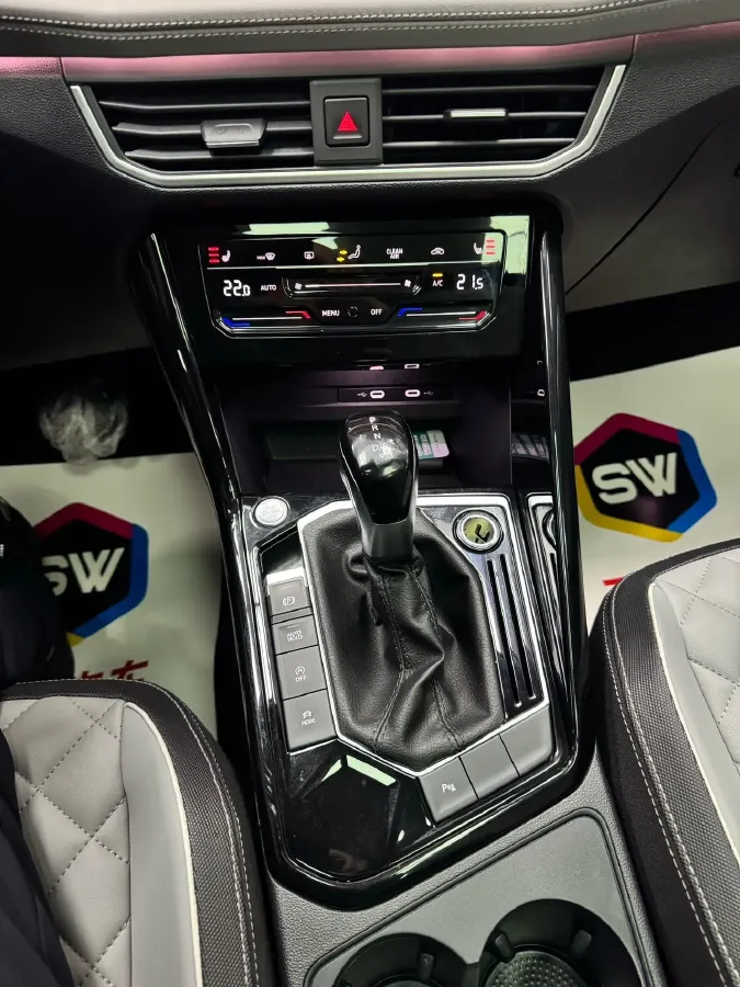 2023 Volkswagen Tayron 1.4T 150HP L4 7DCT,autocango,china used car exporter,china ev exporter,chinese used car exporter,chinese used ev exporter