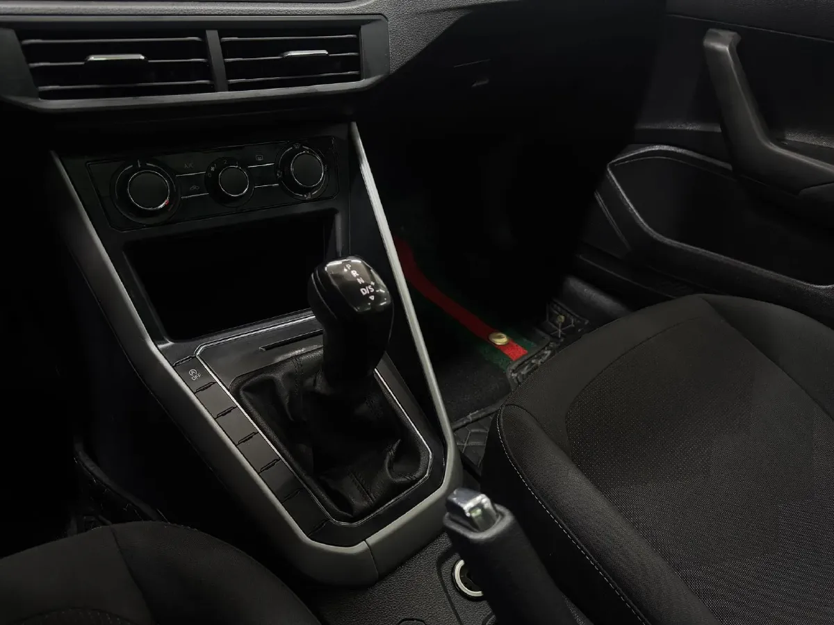 2021 Bestune T55 1.5T 169HP L4 7DCT,autocango,china used car exporter,china ev exporter,chinese used car exporter,chinese used ev exporter