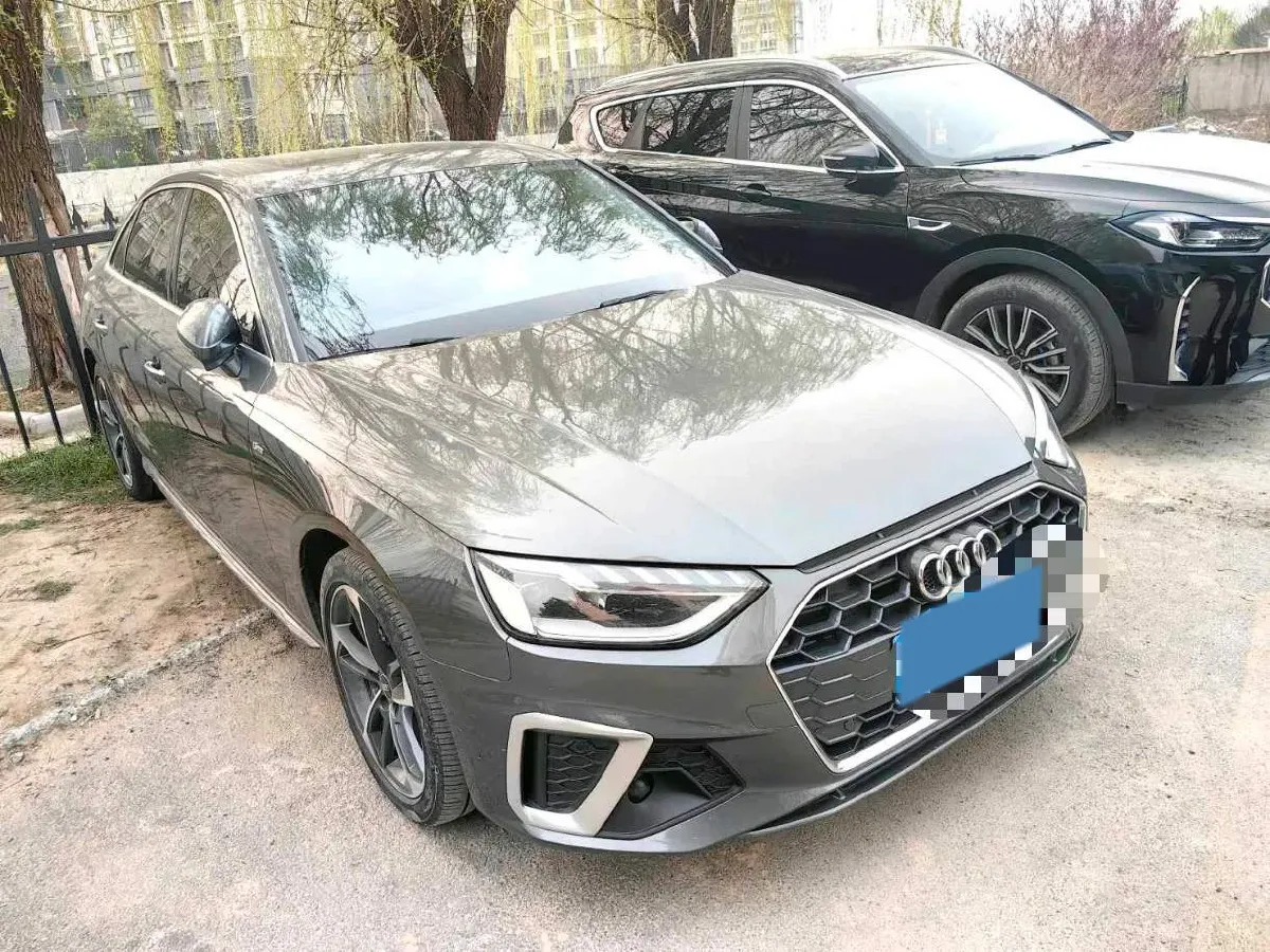 2022 Audi A4L 2.0T 190HP L4 7DCT,autocango,china used car exporter,china ev exporter,chinese used car exporter,chinese used ev exporter