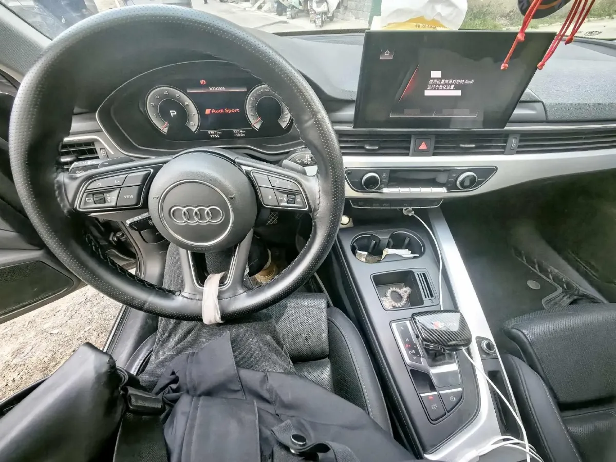 2022 Audi A4L 2.0T 190HP L4 7DCT,autocango,china used car exporter,china ev exporter,chinese used car exporter,chinese used ev exporter